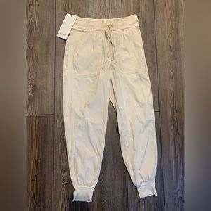 Lulu lemon joggers size Lg